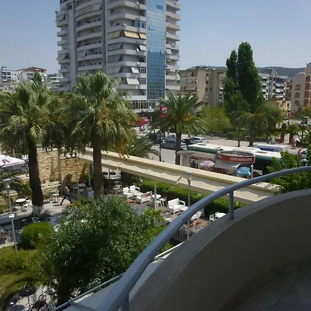 Rossi 3* Vlorë