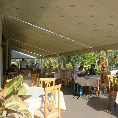 Rossi Hotel 3*